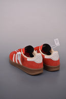Gazelle Indoor
