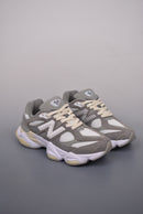 9060 Grey White