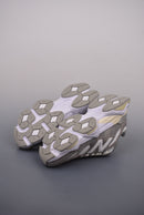 9060 Grey White