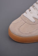Gazelle Indoor