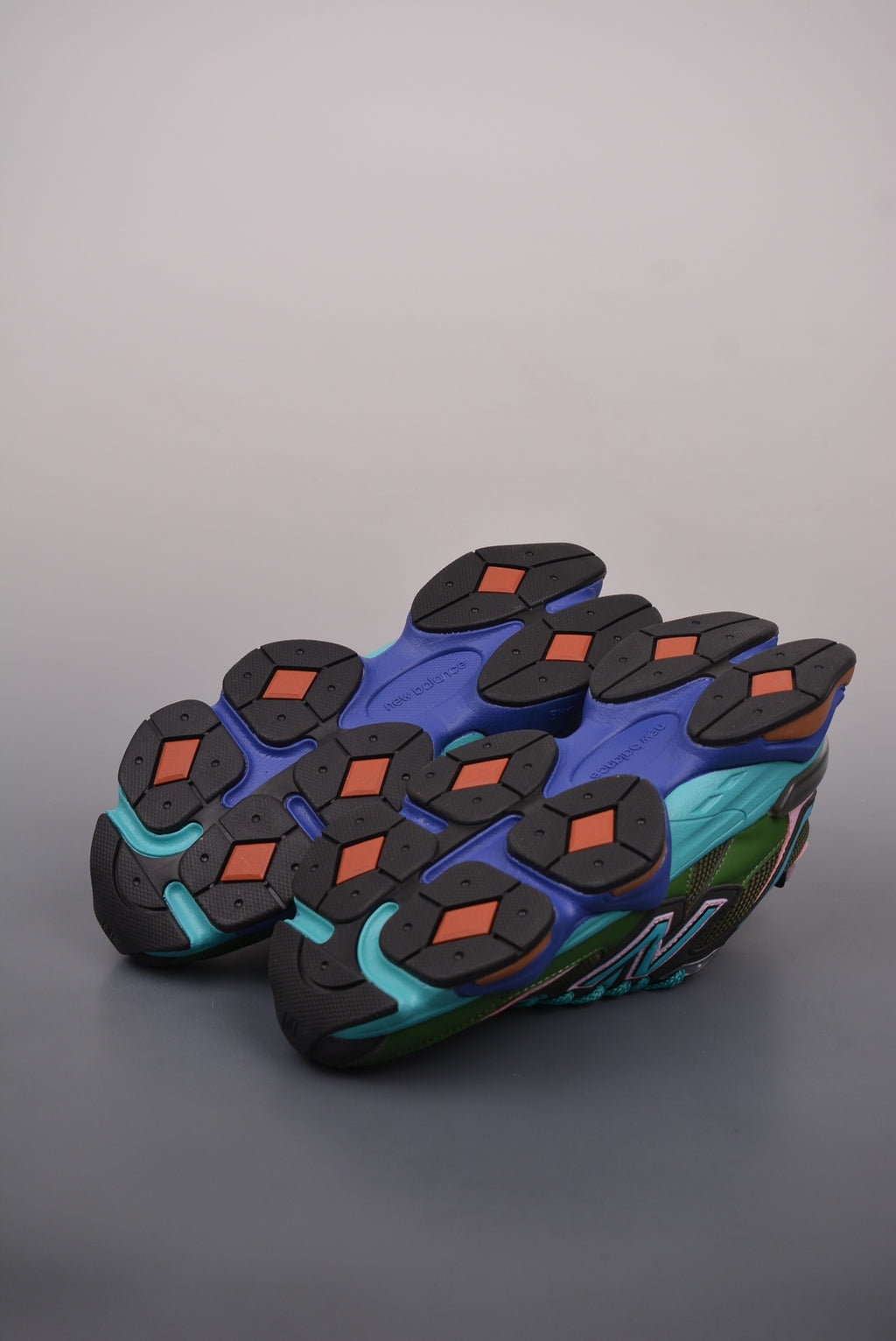 9060