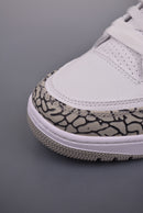Jordan 3 UNC