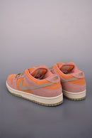 Dunk Red Stardust
